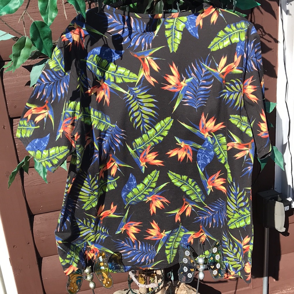 Bedford Fair Tropical Print Short-sleeved Tee shirt Size Large Like New - Picture 2 of 7